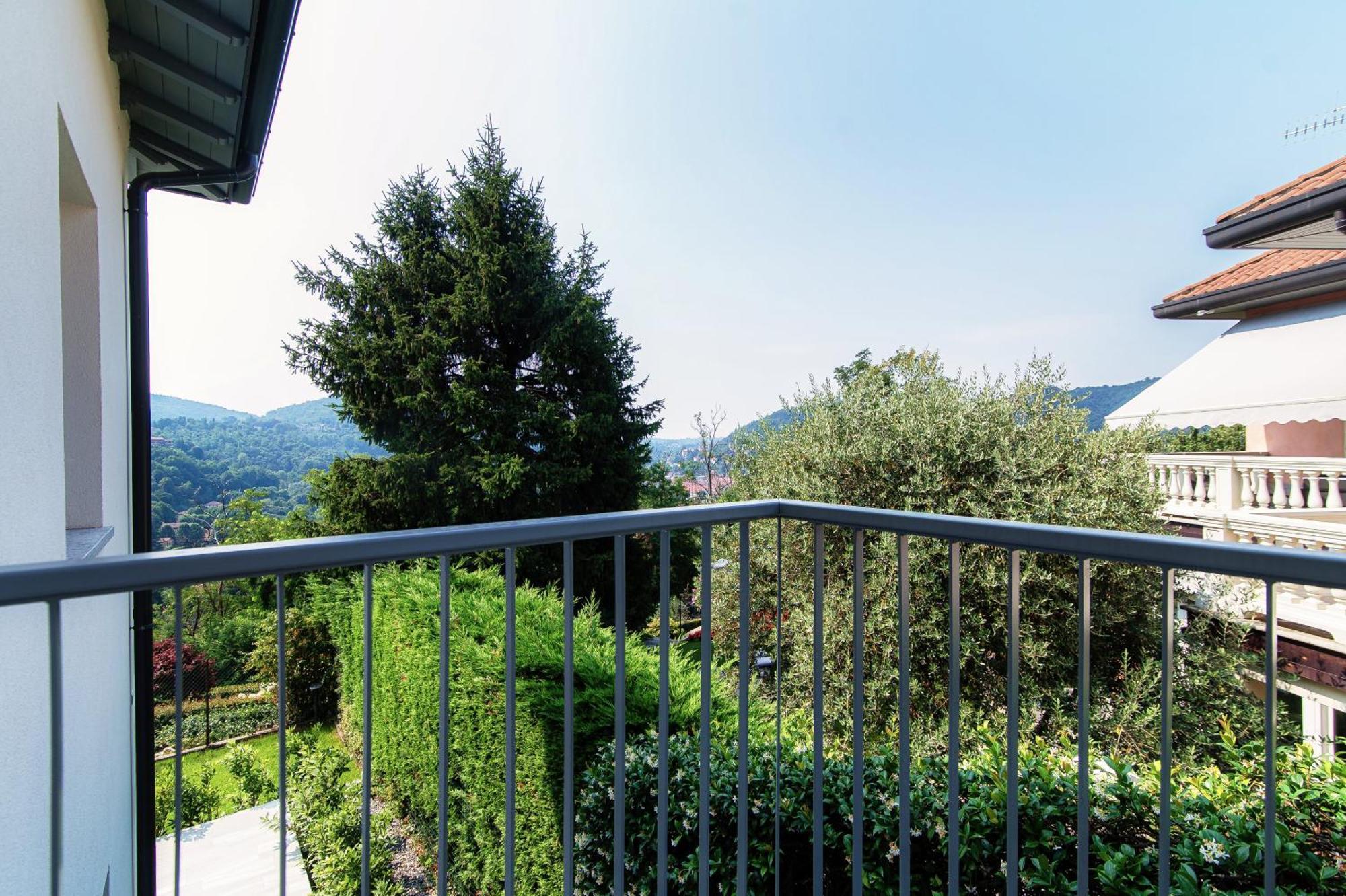 Appartement Martina - By Myhomeincomo *