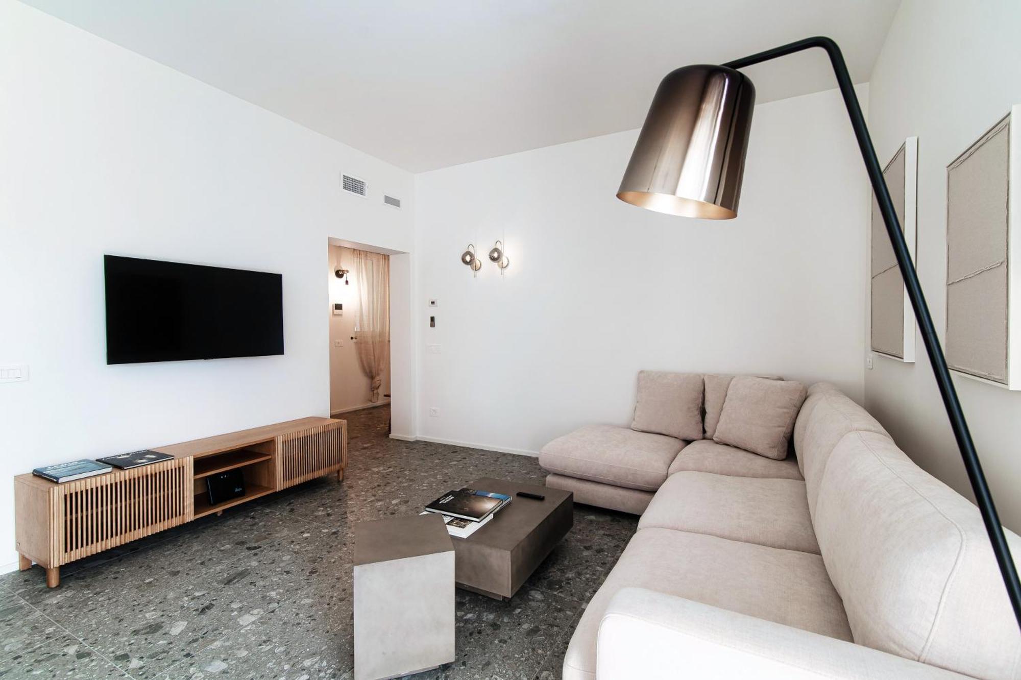 Appartement Martina - By Myhomeincomo